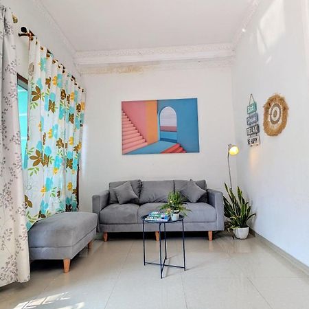 Homey Guesthouse Kertajaya สุราบายา ภายนอก รูปภาพ
