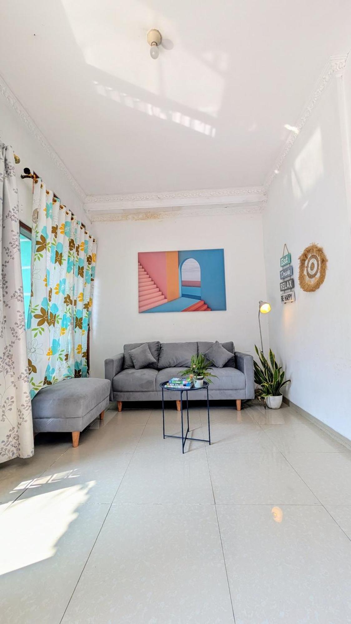 Homey Guesthouse Kertajaya สุราบายา ภายนอก รูปภาพ