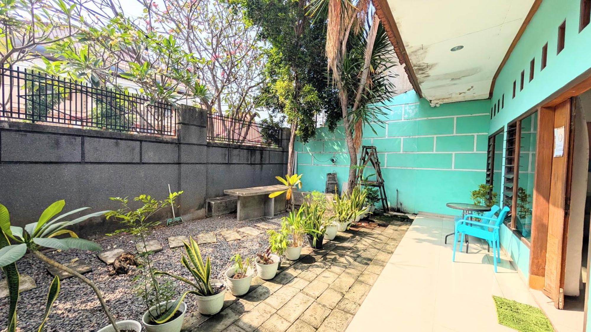 Homey Guesthouse Kertajaya สุราบายา ภายนอก รูปภาพ